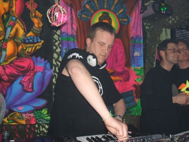 BEATRAVE - DJ GAUT photo2