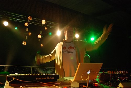 BEATRAVE - DJ GAUT photo1